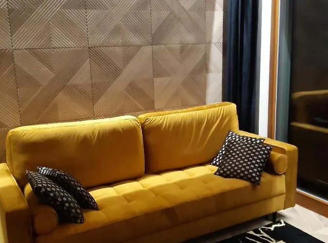 アパート Golden Mood